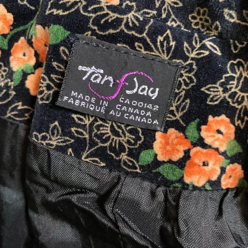 Vintage  - 1970’s Velvet Suit Coord Skirt Suit Set - Picture 9 of 11